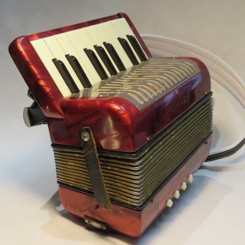 Accordions & Concertinas Vintage Hohner Mignon accordion with brand